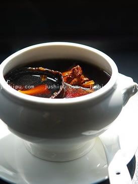 營養(yǎng)葷菜 羅漢果陳皮燉龍骨的做法 營養(yǎng)葷菜 羅漢果陳皮燉龍骨的做法