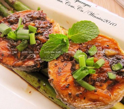 照燒三文魚配煎蘆筍的做法 m.sk010.cn