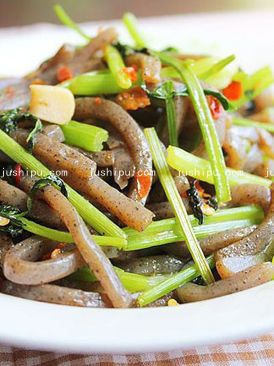 開胃素菜 剁椒香芹炒魔芋的做法 開胃素菜 剁椒香芹炒魔芋的做法