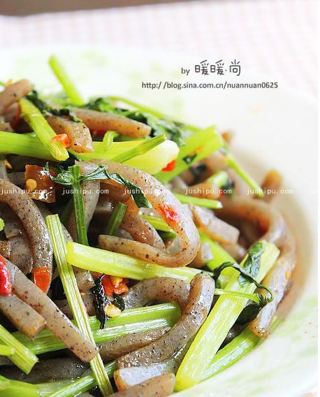 剁椒西芹炒魔芋的做法 m.sk010.cn