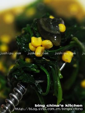 菠菜皮蛋玉米粒的做法 菠菜皮蛋玉米粒的做法