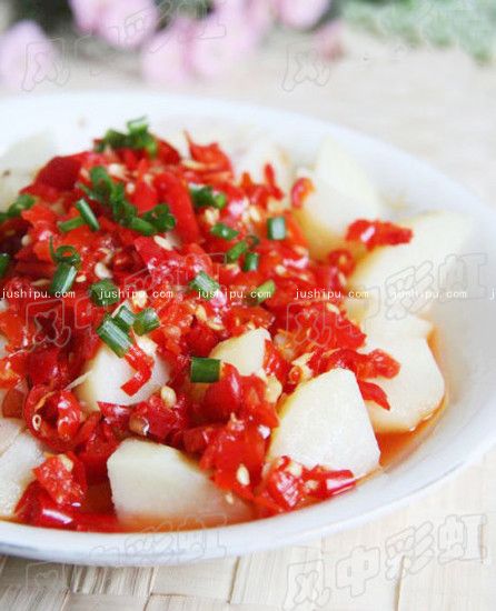 剁椒蒸土豆的做法 m.sk010.cn