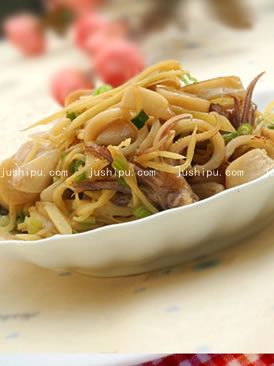 美食天下姜絲炒墨魚的做法 美食天下姜絲炒墨魚的做法