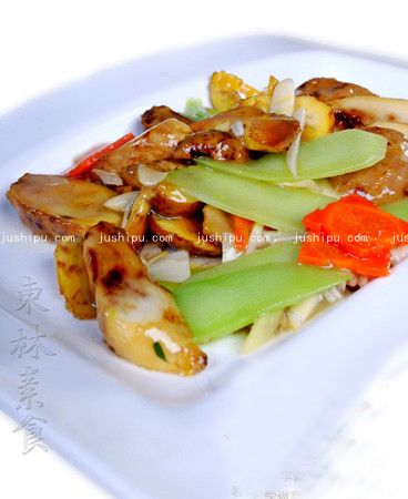 爆炒牛肝菌的做法 m.sk010.cn