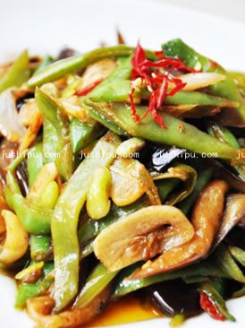 家常菜 豆角燒茄條的做法 家常菜 豆角燒茄條的做法