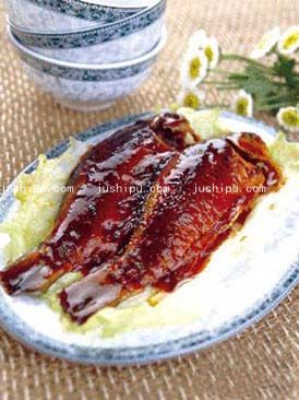 番茄燜酥魚的做法 番茄燜酥魚的做法