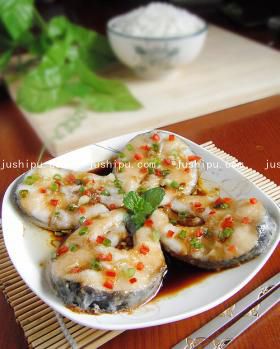 粉蒸草魚塊的做法 m.sk010.cn