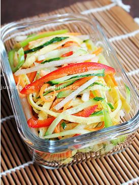 梨汁蔬菜沙拉的做法 梨汁蔬菜沙拉的做法