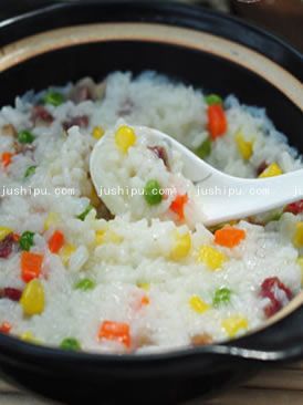 雜蔬香腸菜飯的做法 雜蔬香腸菜飯的做法