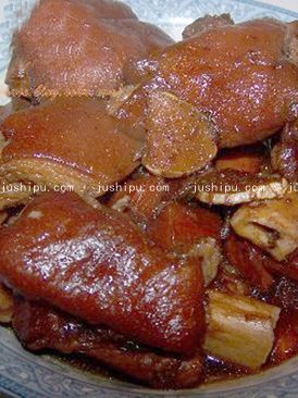 營養(yǎng)葷菜 紅燒蹄膀的做法 營養(yǎng)葷菜 紅燒蹄膀的做法